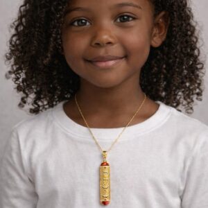 Filhote de Mezuzah Banhado a Ouro Infantil