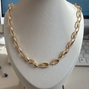 Chocker Elos Ovais e Folha Fecho Boia