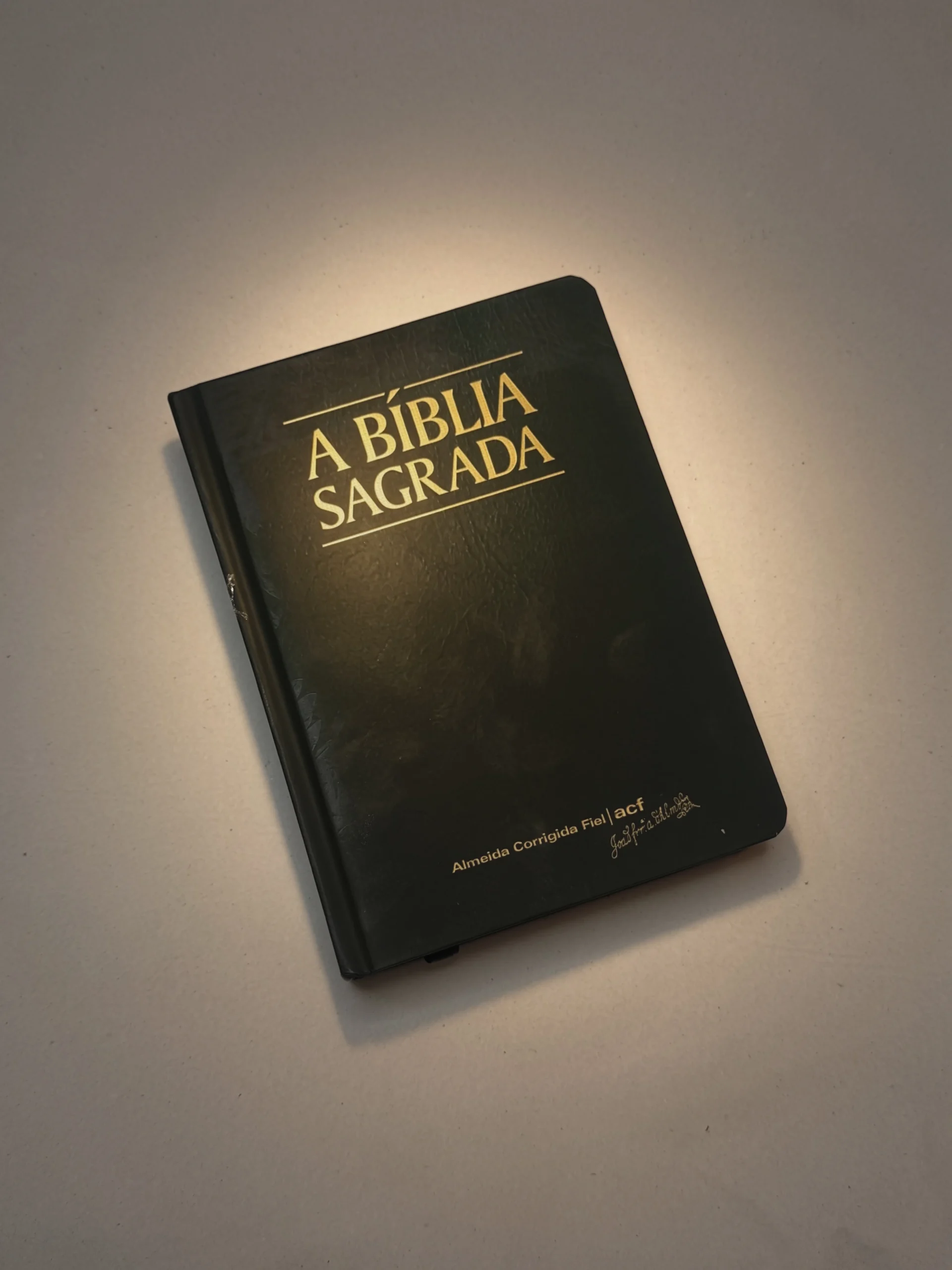A Bíblia Sagrada Almeida Corrigida Fiel