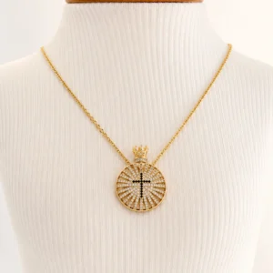 Colar Medalha Cruz Sagrada Cravejada Dourado