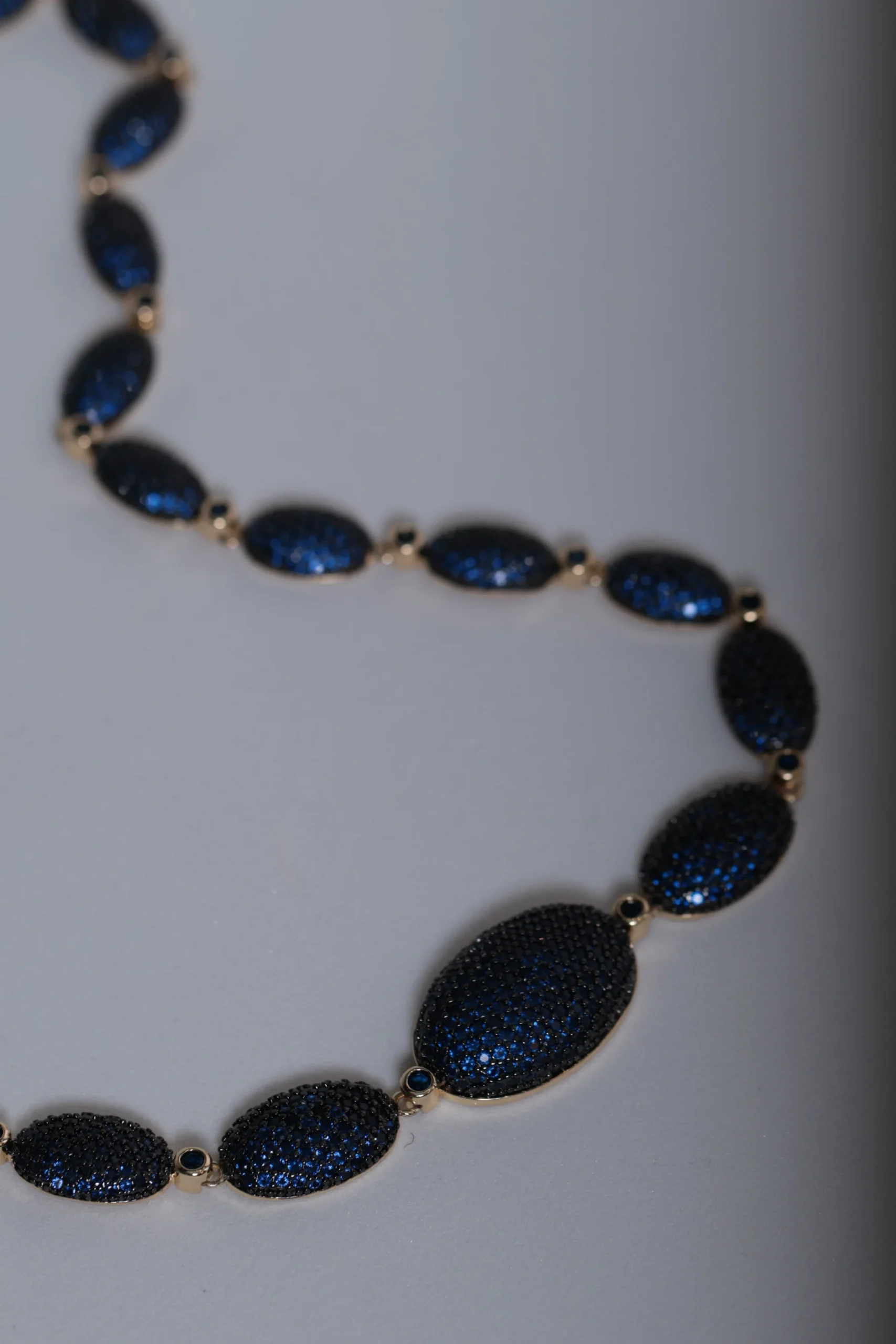 Colar Riviera Oval Cravejado Azul Safira - Imagem 6