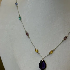 Colar Oval Em Prata Com Pedraria Colorida